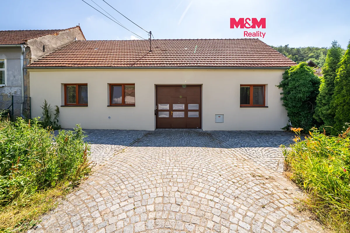 Prodej rodinného domu 105 m², pozemek 1904 m²